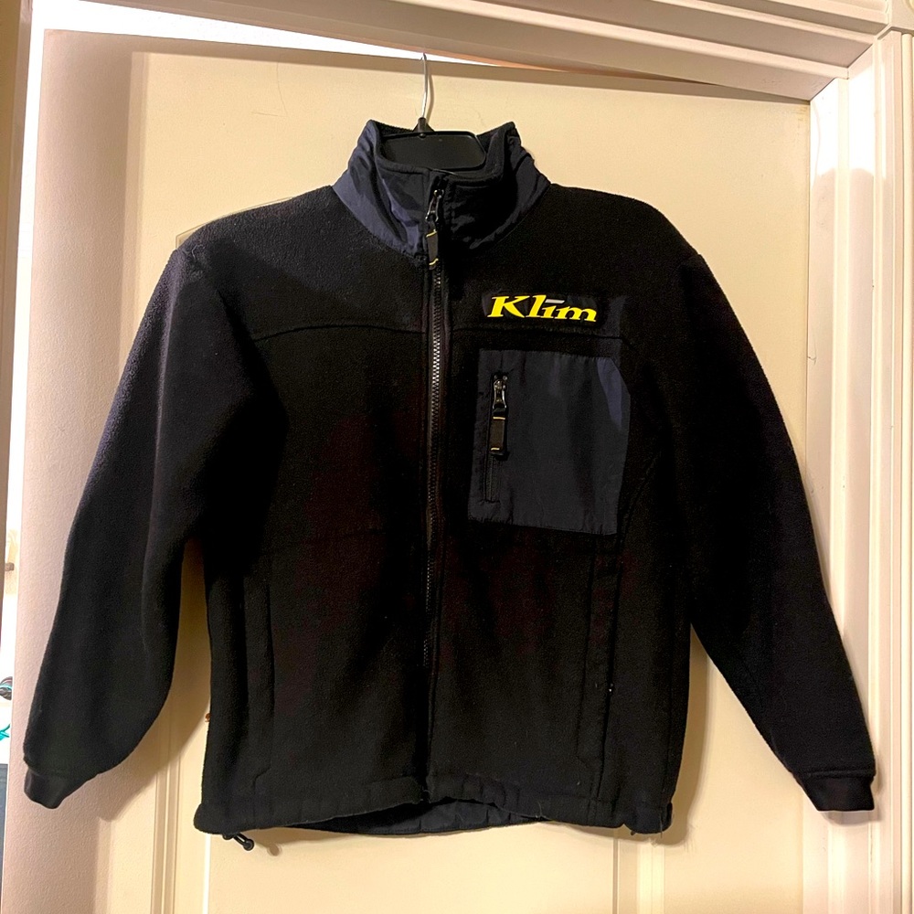 Youth boys Klim fleece jacket.